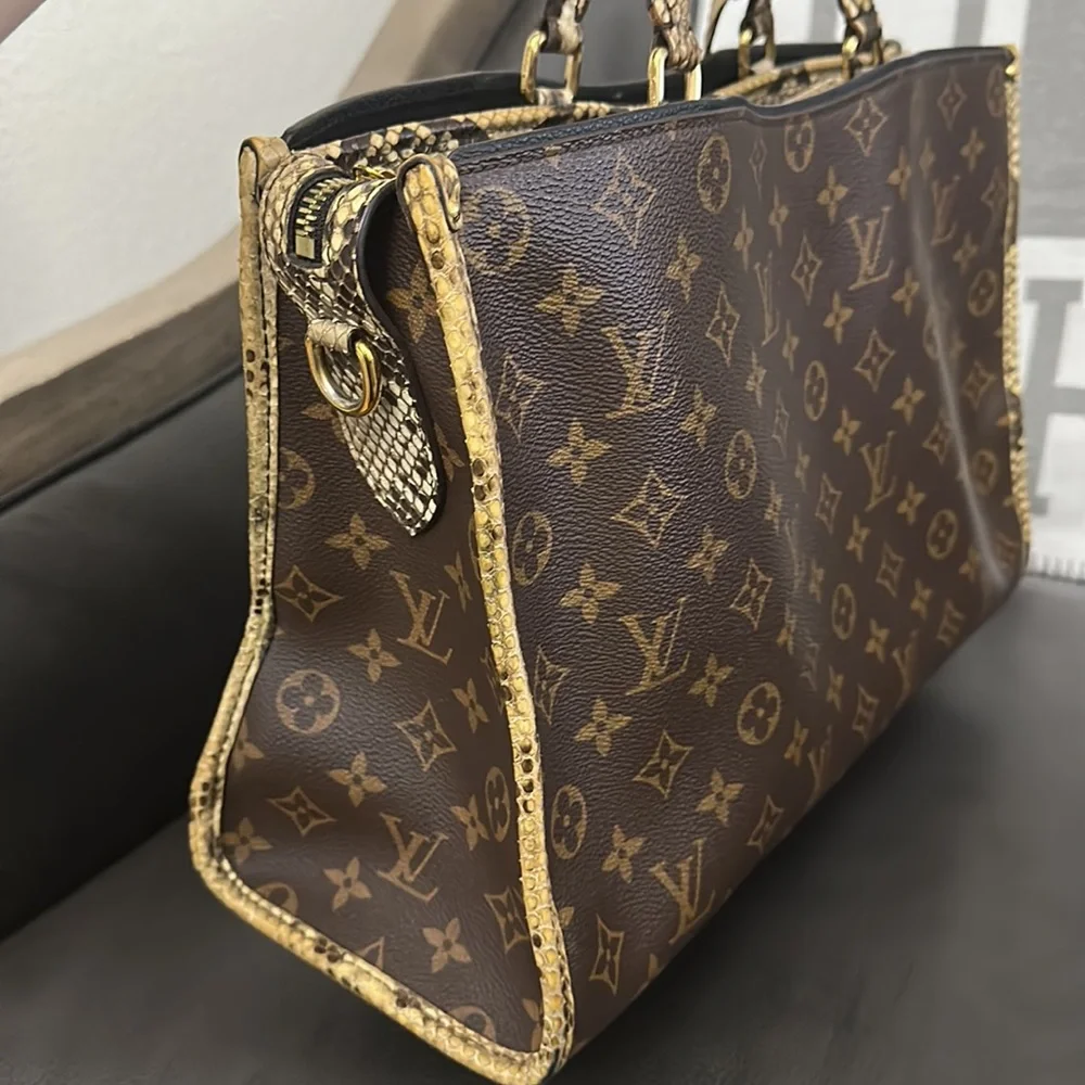 Rare Louis Python Bag - Picture 8 of 12